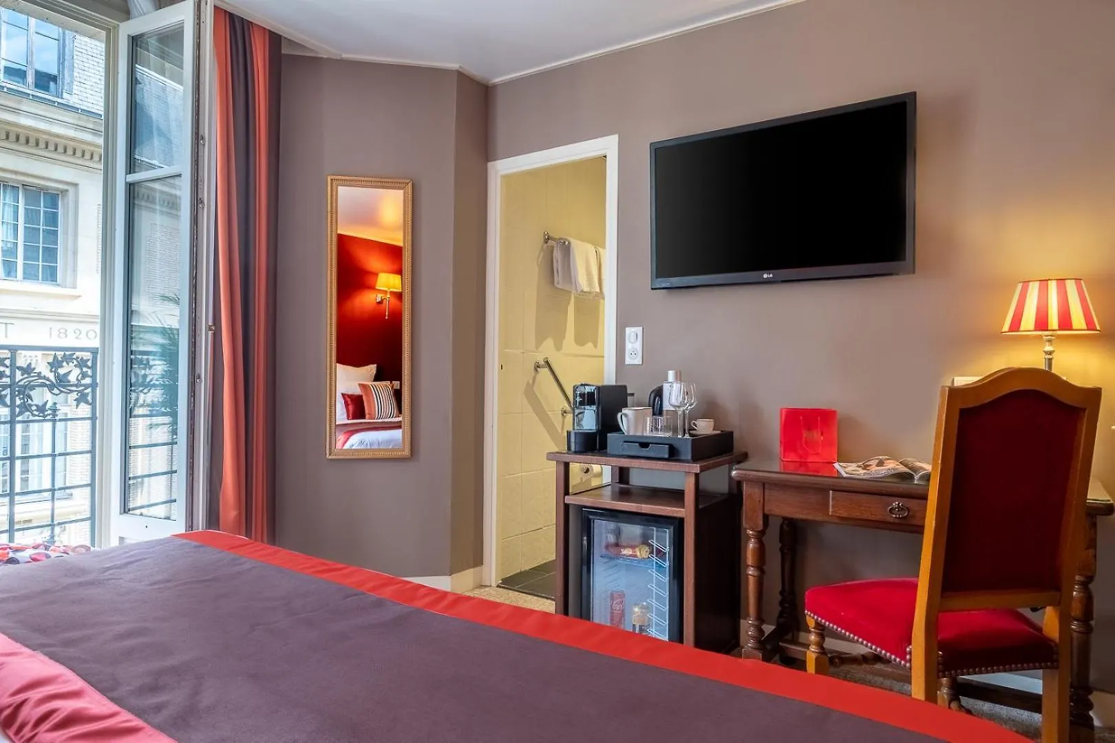 Trianon Rive Gauche Paris