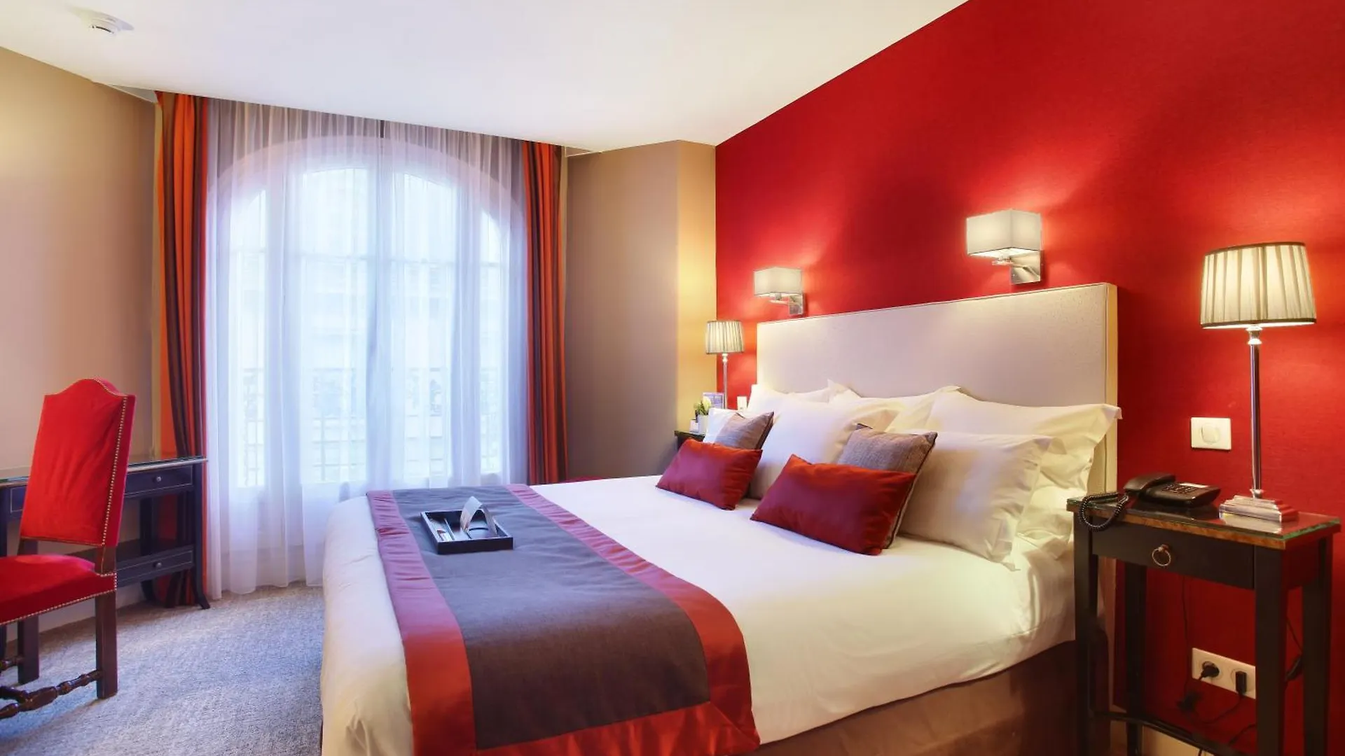 Trianon Rive Gauche Hotel